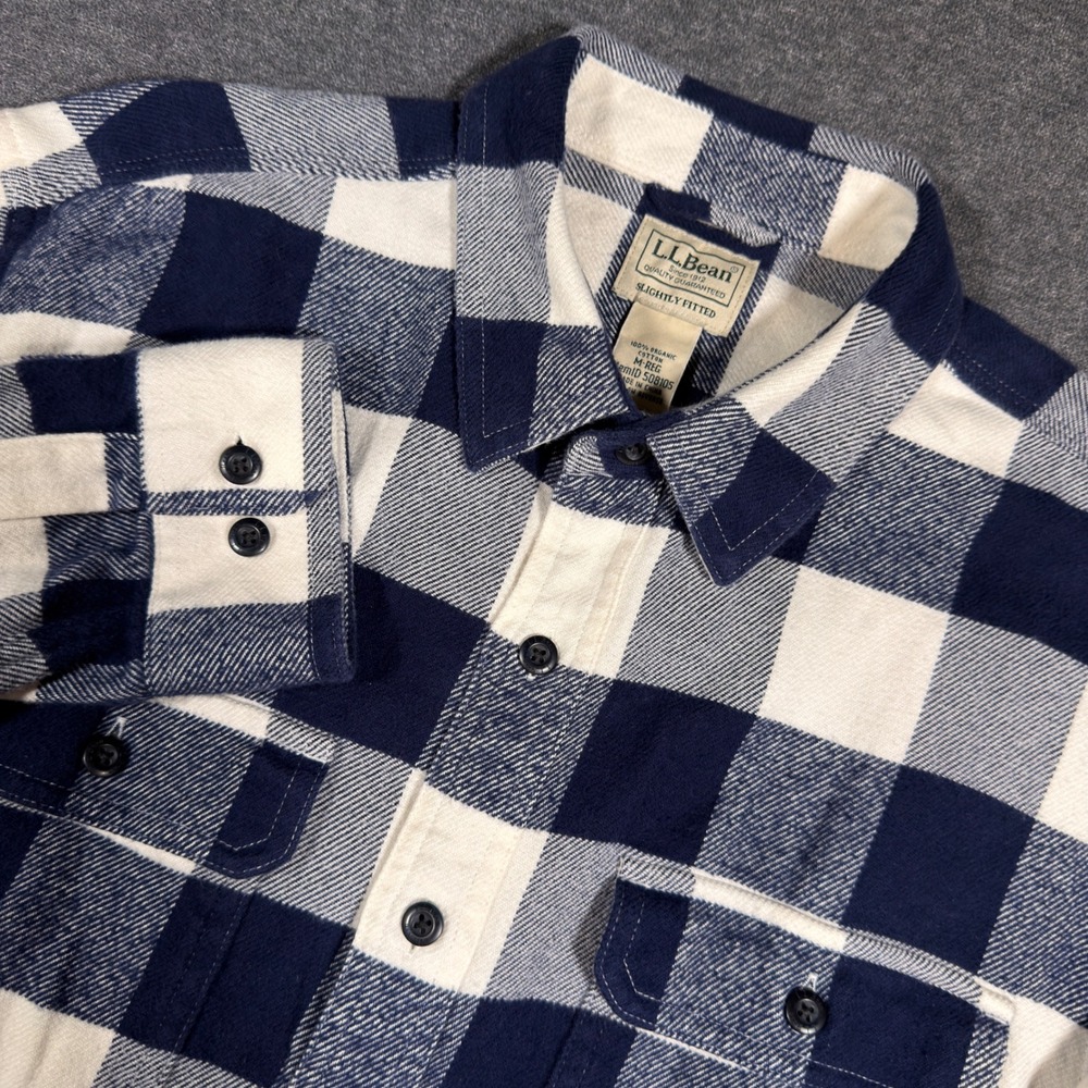 LL Bean Flannel Shirt Mens M Blue White Buffalo Plaid Slightly Fitted Lumberjack